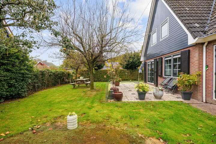 Foto 45 van Hoofdweg 11