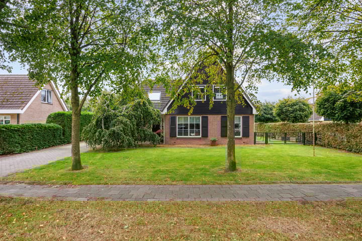 Foto 65 van Hoofdweg 11