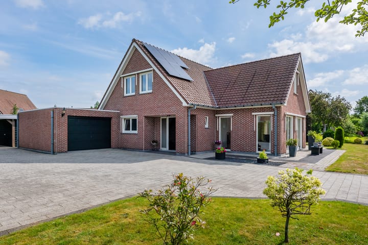 Vrijstaande woning te koop: Polder Klinkerland 1, Nieuwe-Tonge