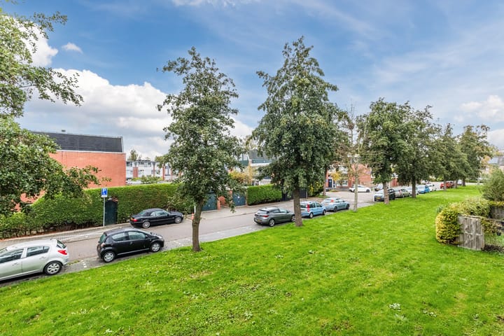 Photo 10 of Zilverschoonlaan 32