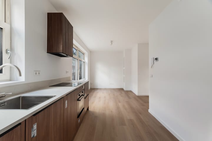 Foto 8 van Heemskerkstraat 114-B01