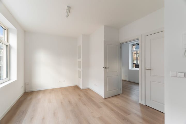 Foto 11 van Heemskerkstraat 114-B01