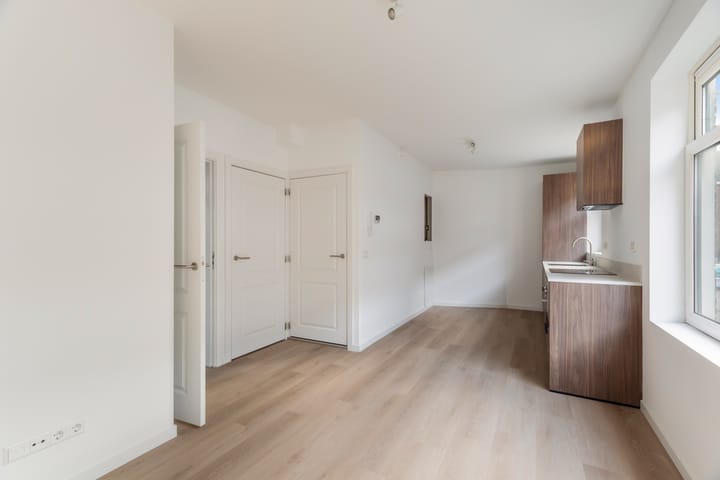 Foto 12 van Heemskerkstraat 114-B01