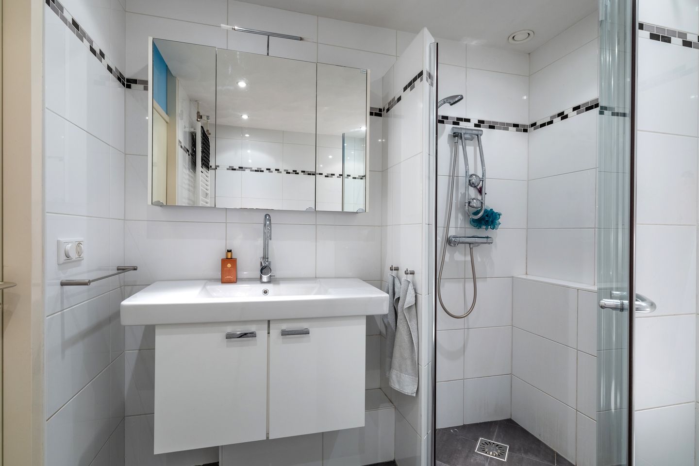 Foto 25 van Crosestein 1503