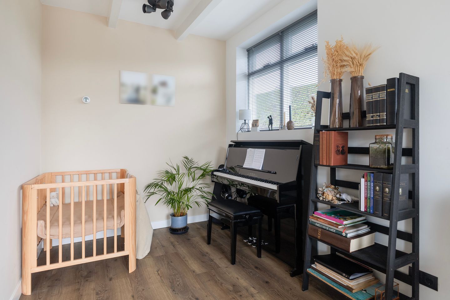 Foto 19 van Doniawei 61