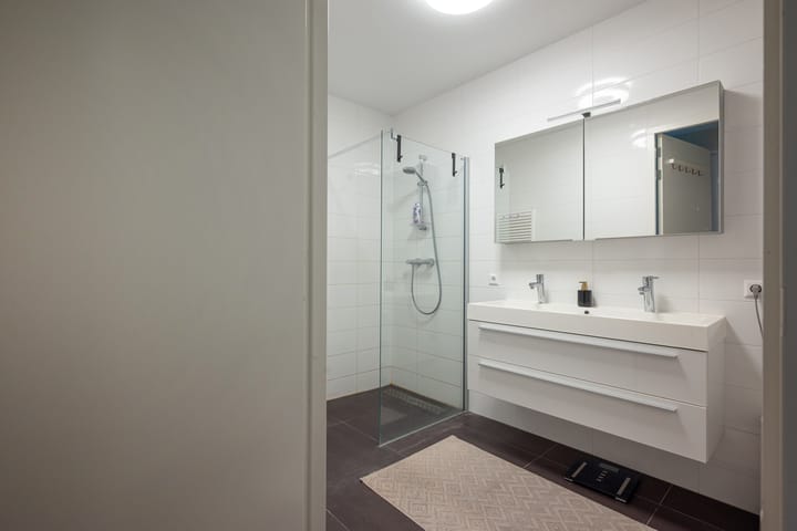 Photo 16 of Luitestraat 23