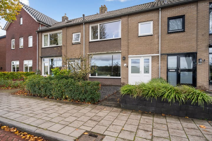 Photo 54 of Pothovenlaan 18