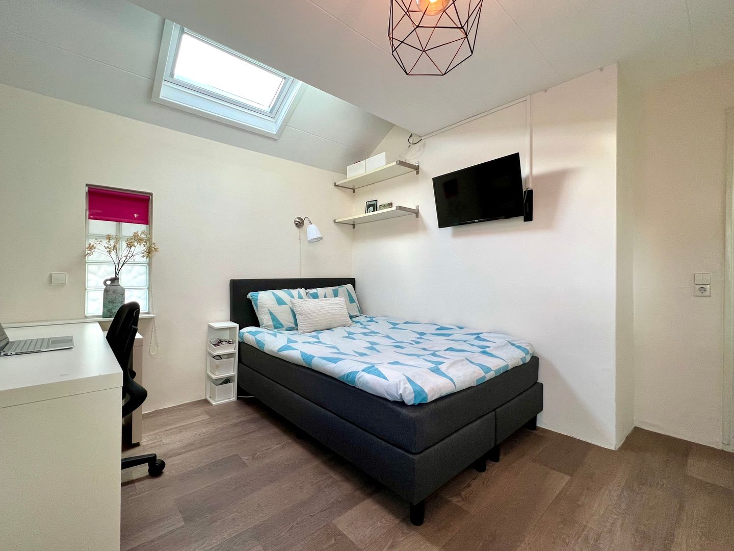 Photo 35 of Wilhelminastraat 27