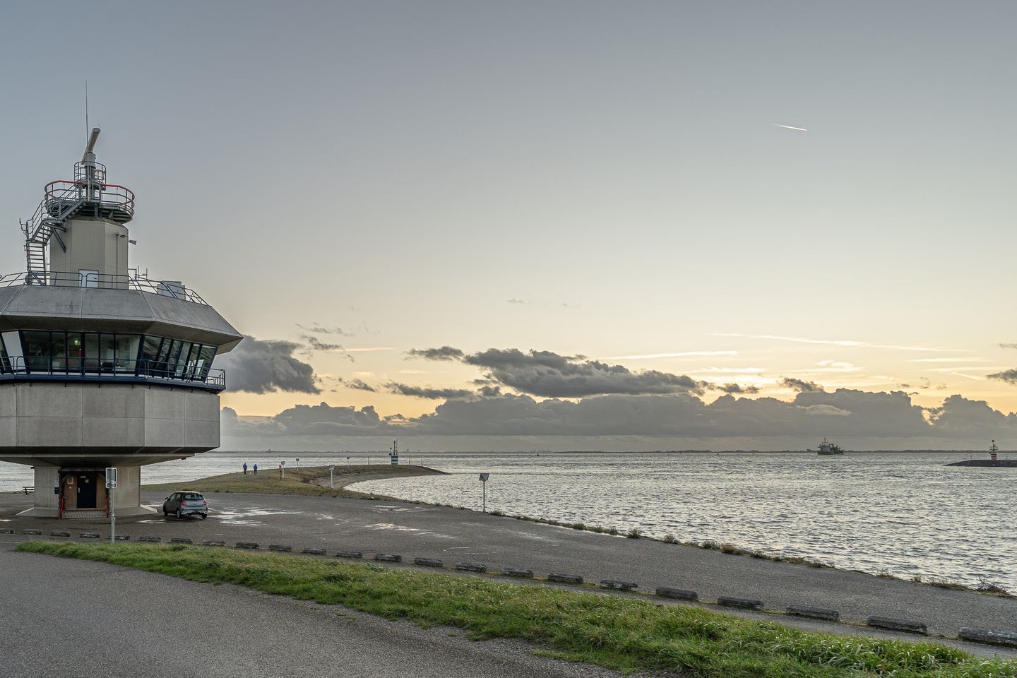 Foto 10 van Zandweg 1-K