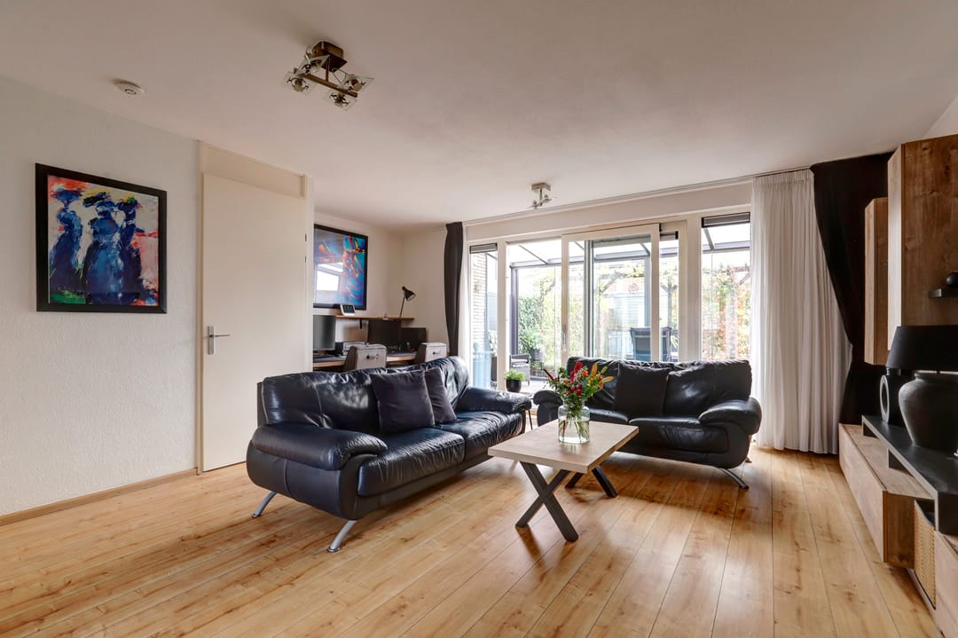 Foto 7 van Keizersmantel 39