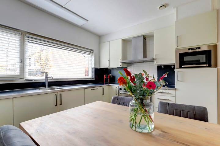 Photo 11 of Keizersmantel 39