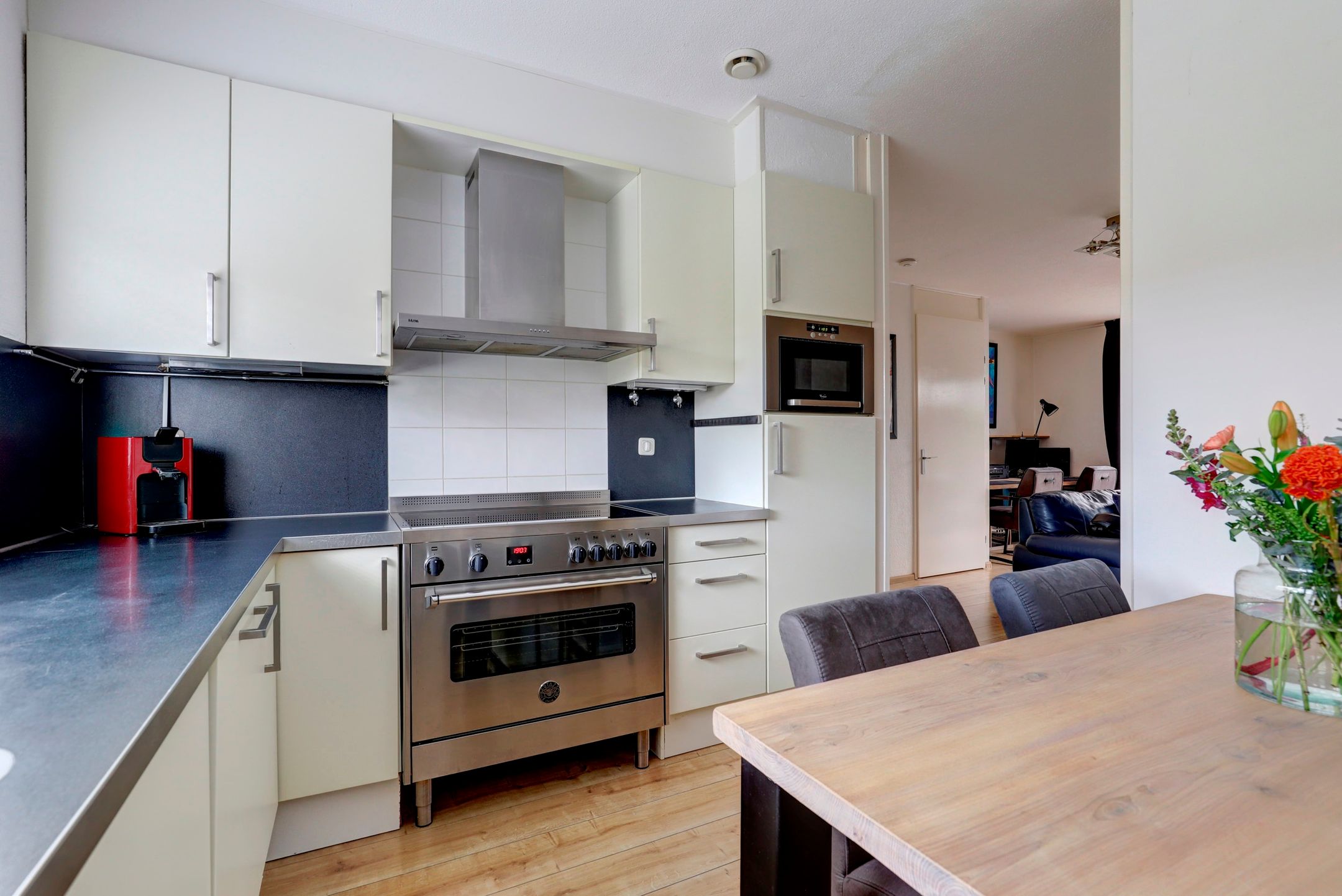 Foto 12 van Keizersmantel 39