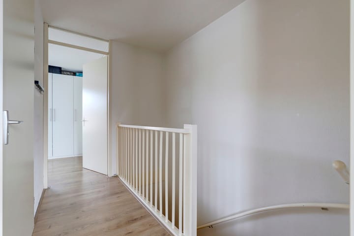 Photo 15 of Keizersmantel 39