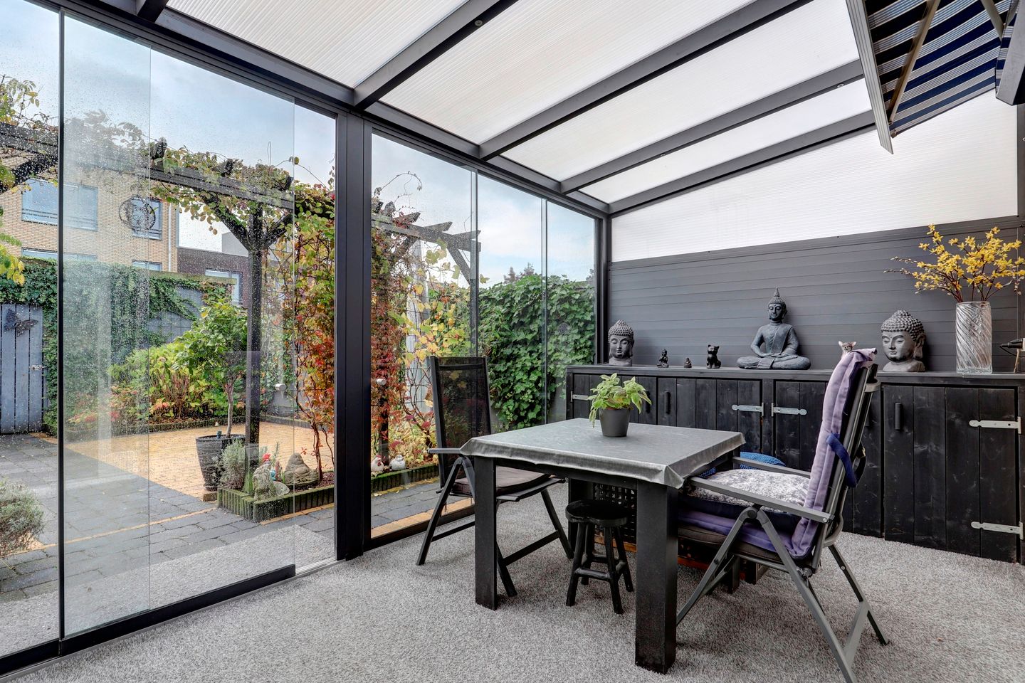 Foto 25 van Keizersmantel 39