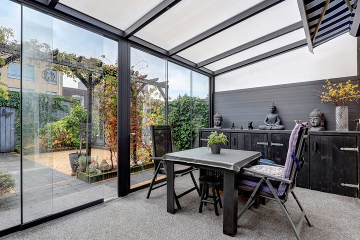 Photo 25 of Keizersmantel 39