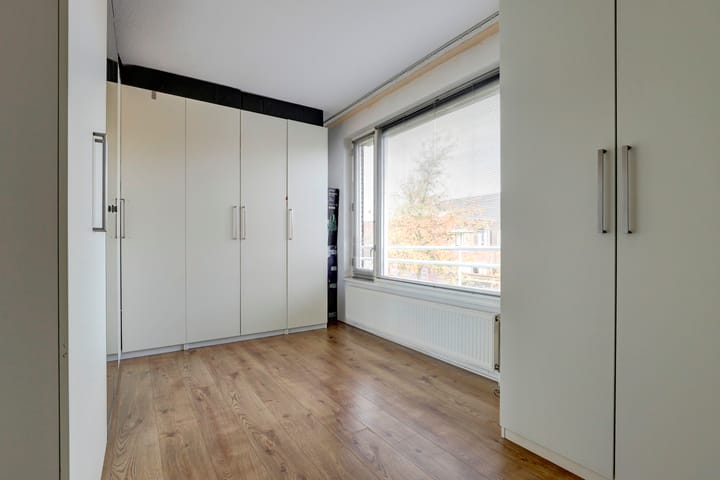 Photo 18 of Keizersmantel 39