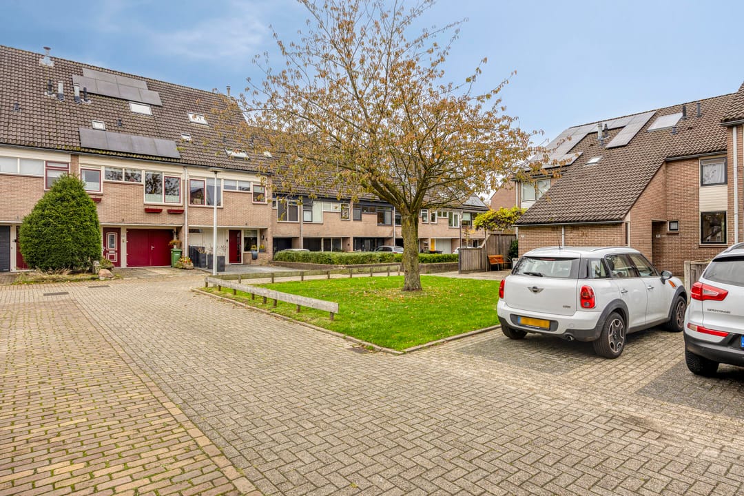 Photo 28 of Robert Stolzstraat 79