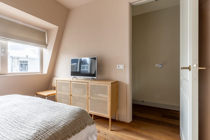 Foto 27 van Julianapark 10