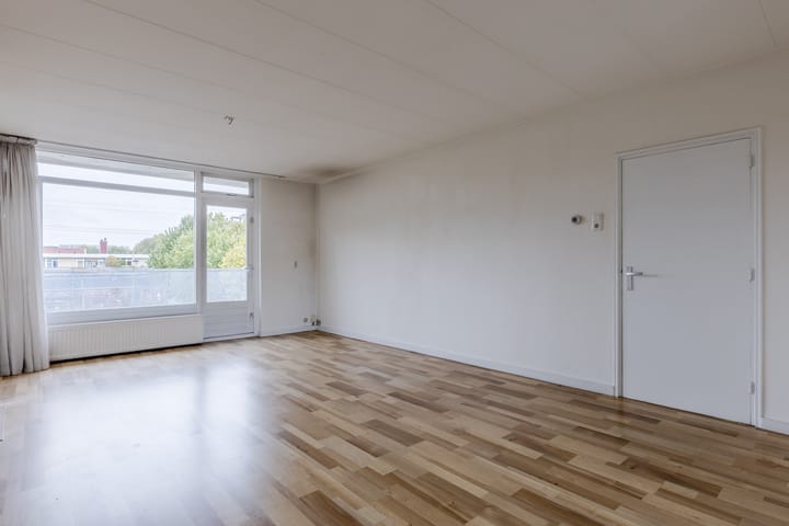 Photo 2 of Zilverschoonplein 18-A