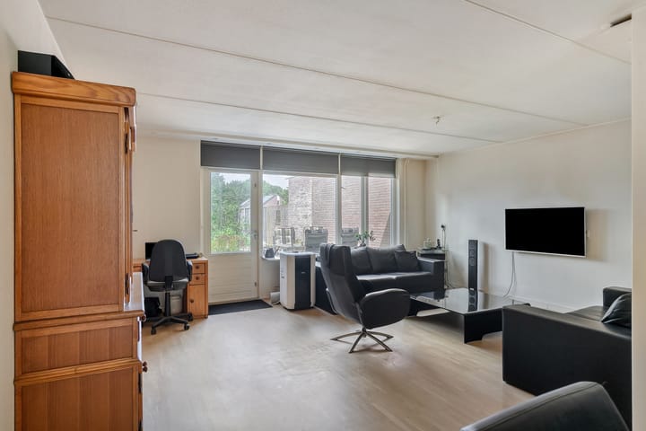 Photo 3 of Tormentil 22