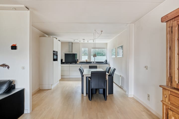 Photo 7 of Tormentil 22