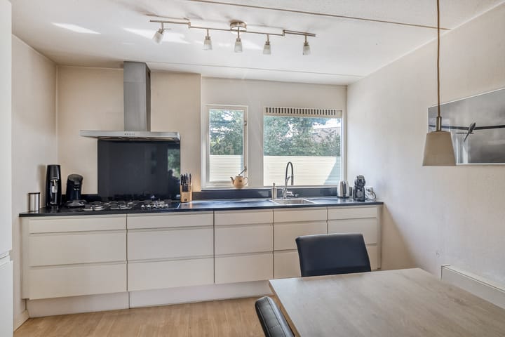 Photo 9 of Tormentil 22