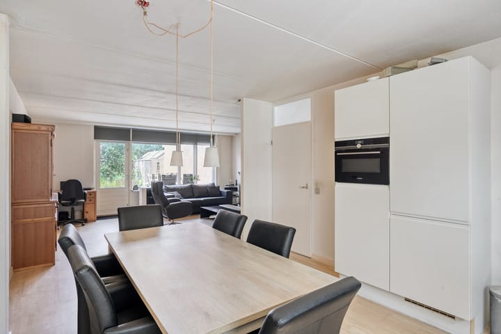 Photo 10 of Tormentil 22