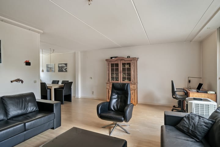 Photo 5 of Tormentil 22