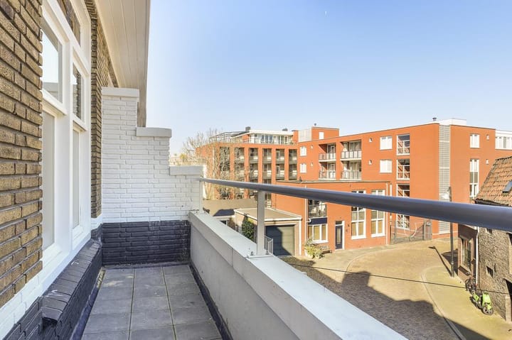 Foto 26 van Blauwpoortsplein 12