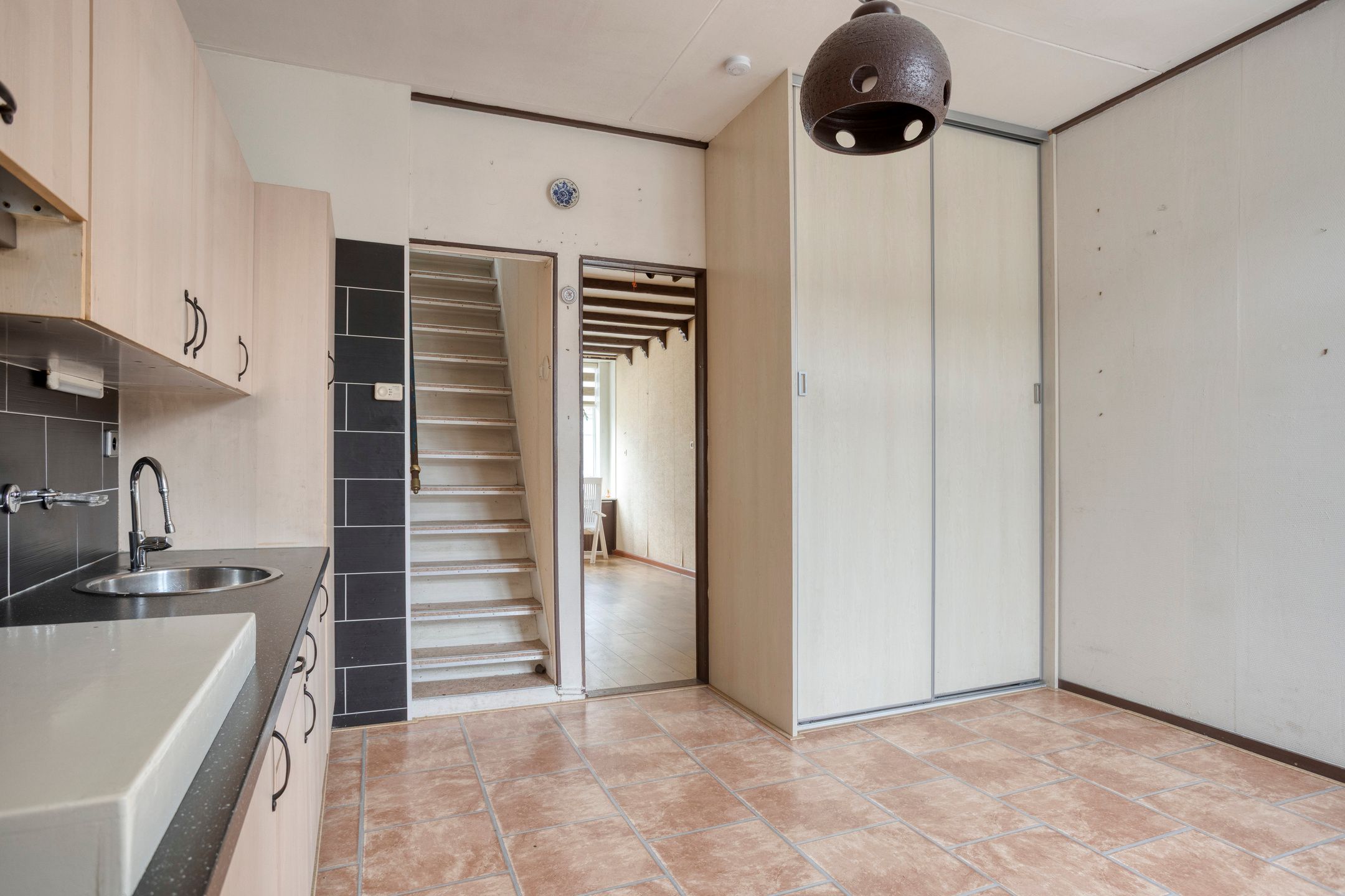 Foto 9 van Zwijndrechtsestraat 56