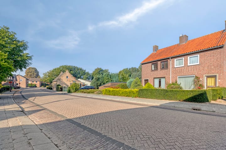 Photo 38 of Benedenkerkstraat 32-B