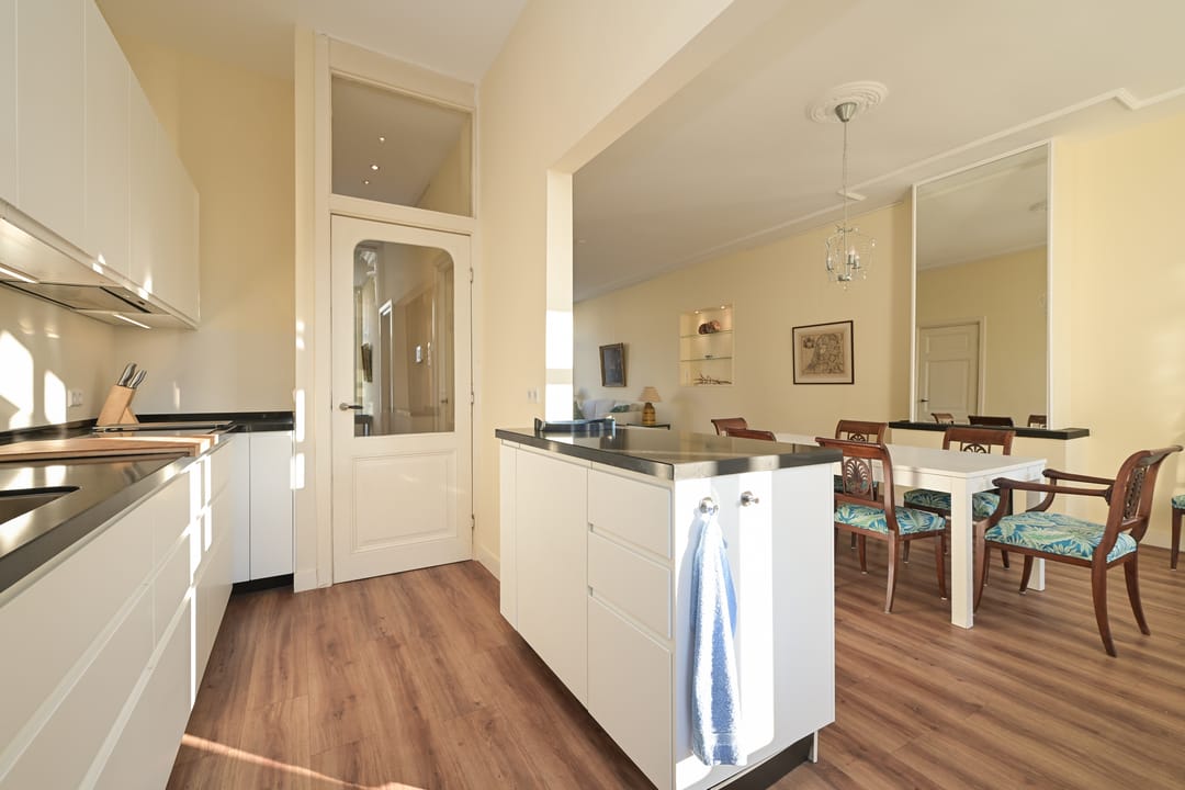 Photo 16 of Surinamestraat 58