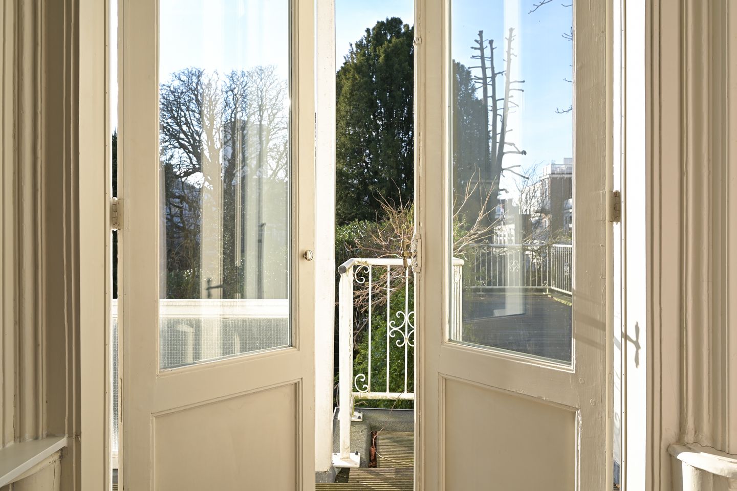 Photo 19 of Surinamestraat 58