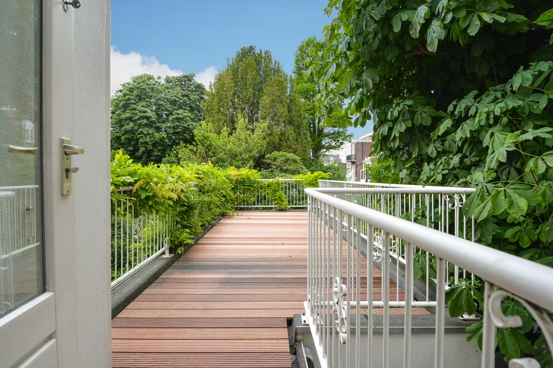 Photo 23 of Surinamestraat 58