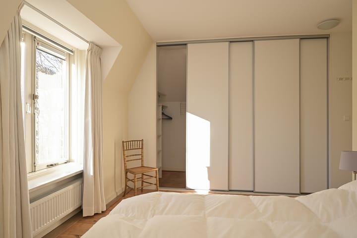 Photo 37 of Surinamestraat 58