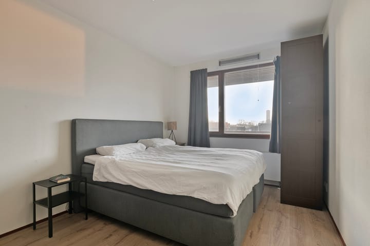 Photo 20 of Pieter Vreedeplein 110