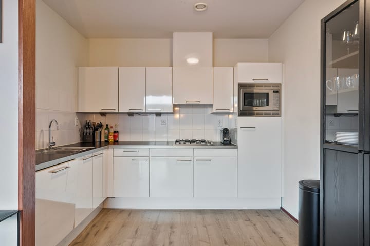 Photo 10 of Pieter Vreedeplein 110