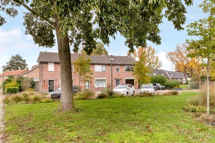 Photo 22 of Van Noortstraat 28