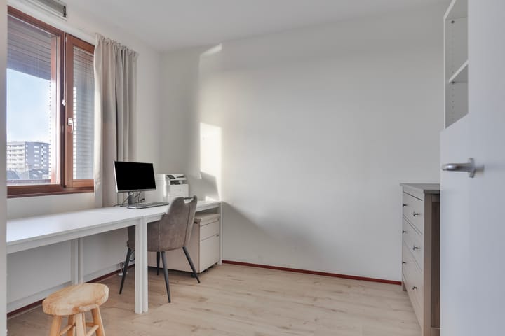 Photo 24 of Pieter Vreedeplein 110