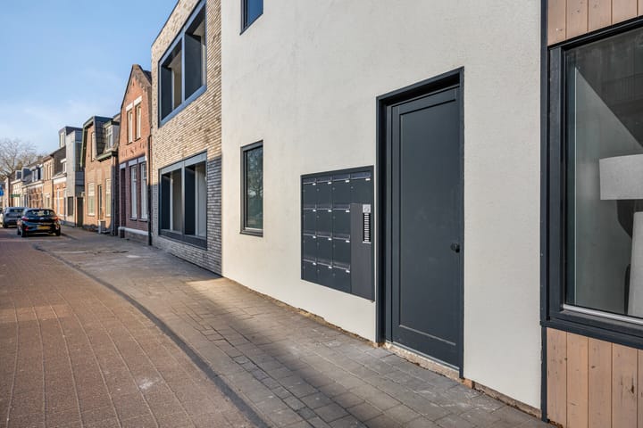 Photo 24 of Bredaseweg 38-H