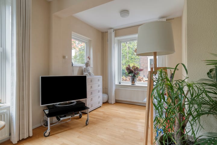 Foto 12 van Admiraal de Ruyterlaan 3