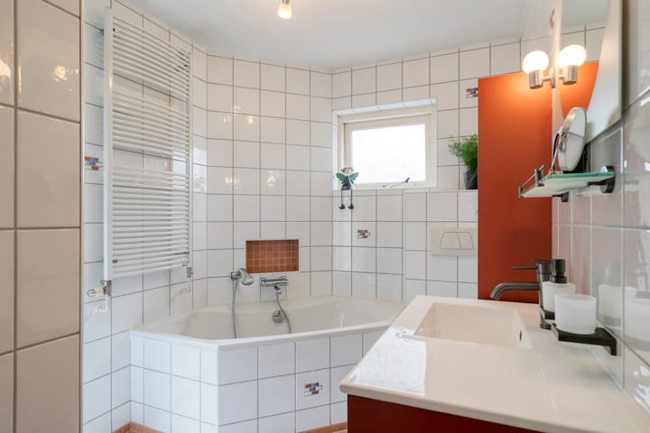 Foto 21 van Admiraal de Ruyterlaan 3