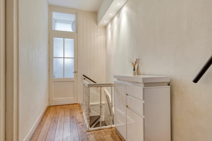 Photo 20 of Duvenvoordestraat 68-A