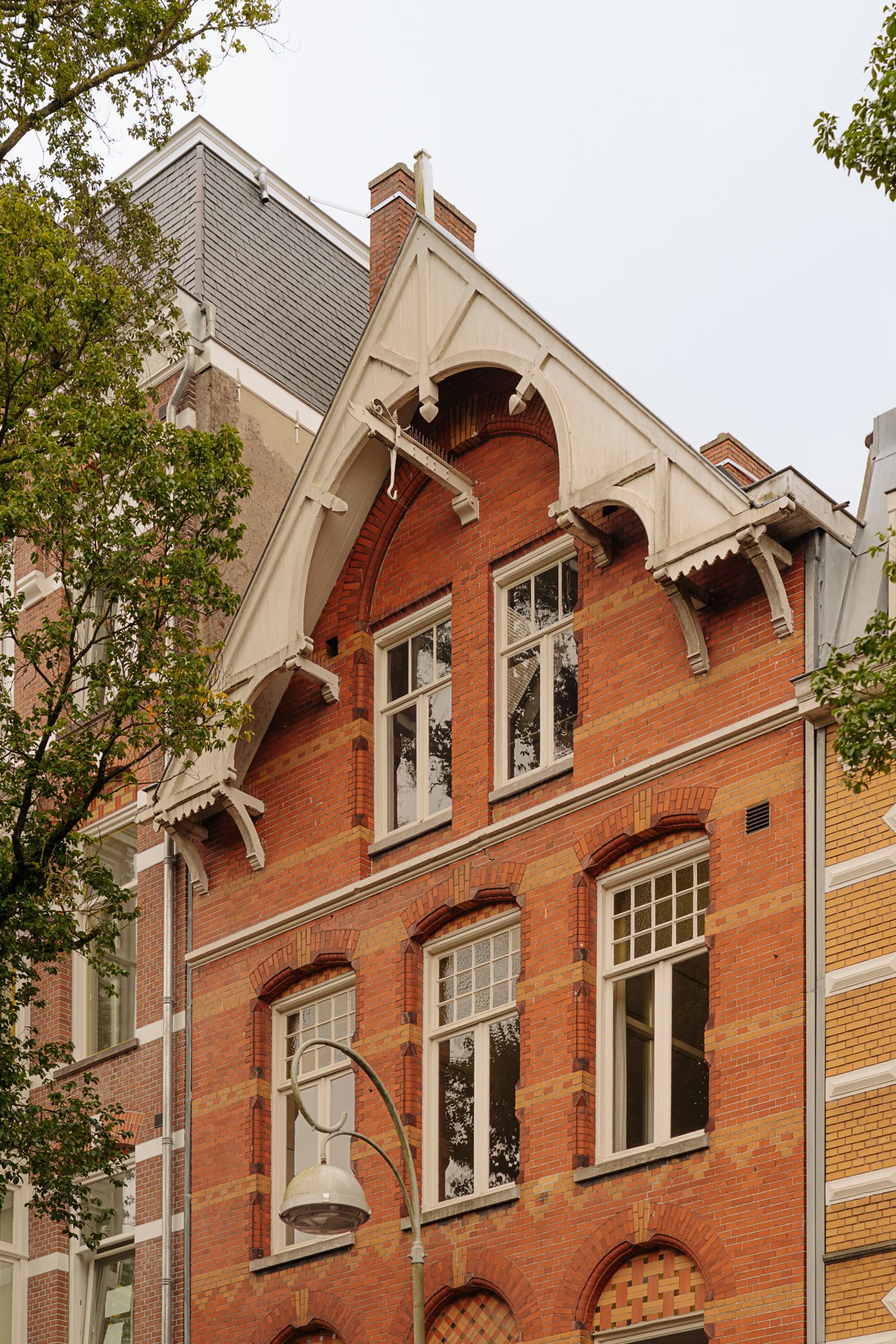 View photo 5 of Van Eeghenstraat 93