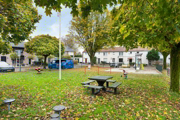 Foto 3 van Velveweg 128