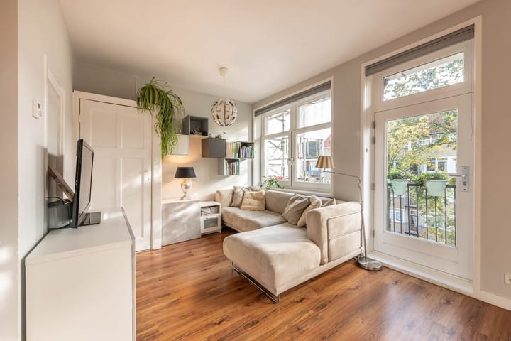 Photo 8 of Aalsmeerweg 62-3