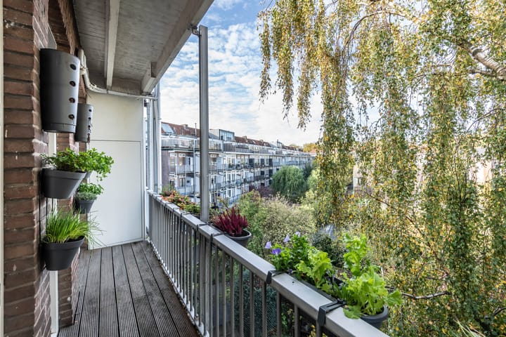 Photo 15 of Aalsmeerweg 62-3