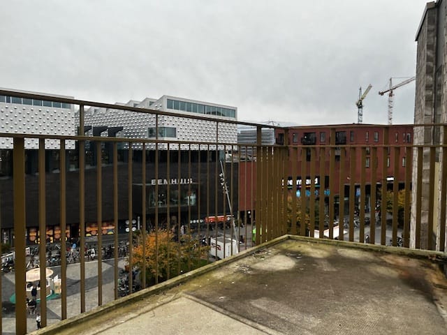 Foto 8 van Eemplein 86