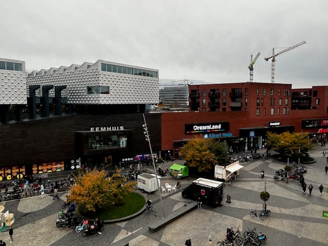 Foto 9 van Eemplein 86