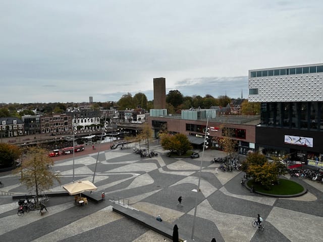 Foto 10 van Eemplein 86